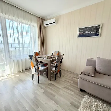 Mareblu Summerland Mamaia Daire Mamaia