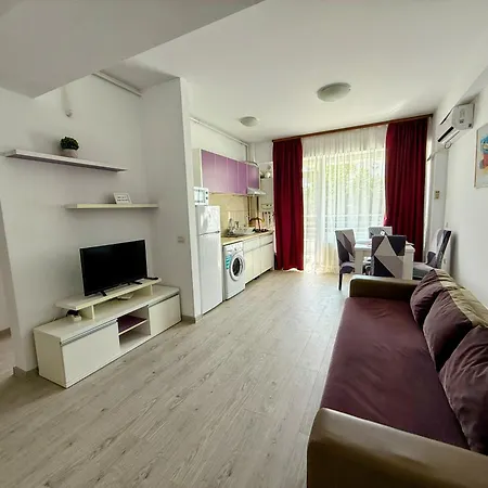 Mareblu Summerland Apartment Mamaia